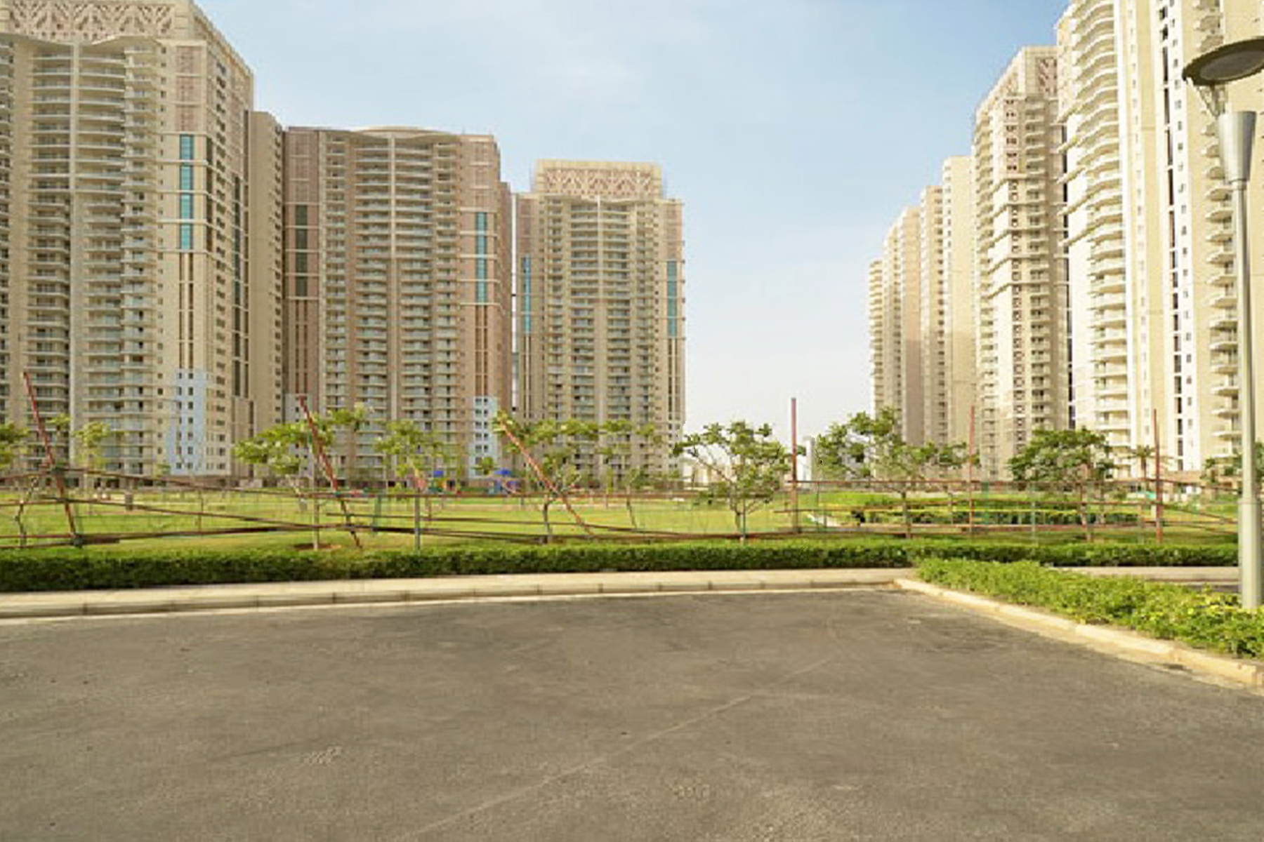 Service Apartments in DLF Park Place Gurgaon
